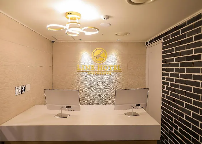 Line Myeongdong Hotel 3*